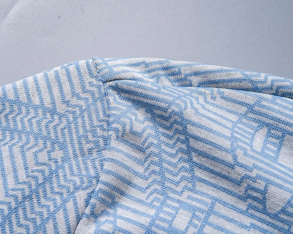 30165# 2026 spring and summer official website New Arrival lapel T-shirt, knitted jacquard fabric is handsome, the fabric is comfortable, the workmanship is rigorous, and the stitching is neat. Good upper body effect·Sizes M-3XL Sky Blue